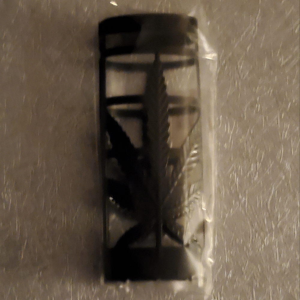 Black Leaf Patterned Lighter Cover